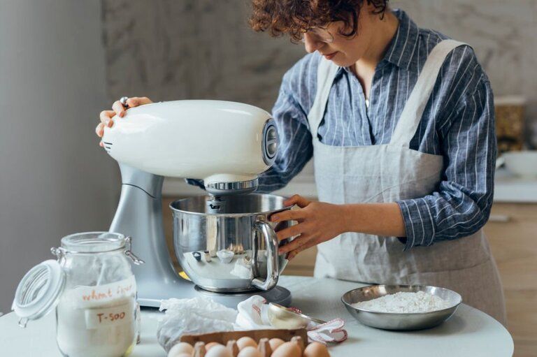 How to Choose Stand Mixer